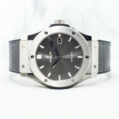 hublot classic fusion racing grey titanium 542.nx.7071.lr 42mm|Hublot Classic Fusion Racing Grey .